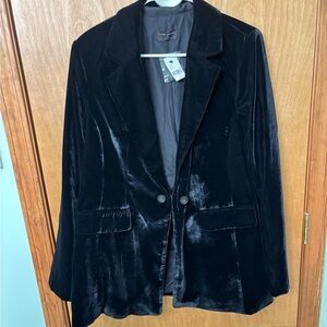 Lane Bryant size 18 velvet blazer never worn with tags